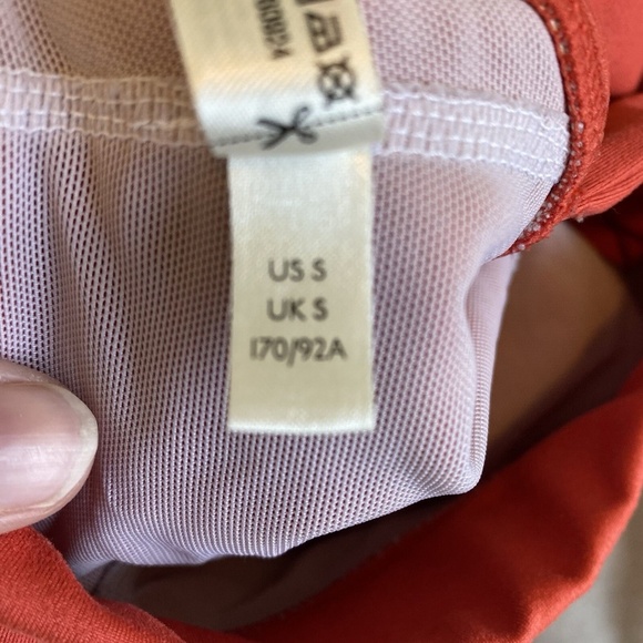 Free People FP Movement Synergy Sports Bra Sz S Orange Strappy Terracotta Yoga - Picture 9 of 10